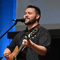 Ethan Luzuriaga